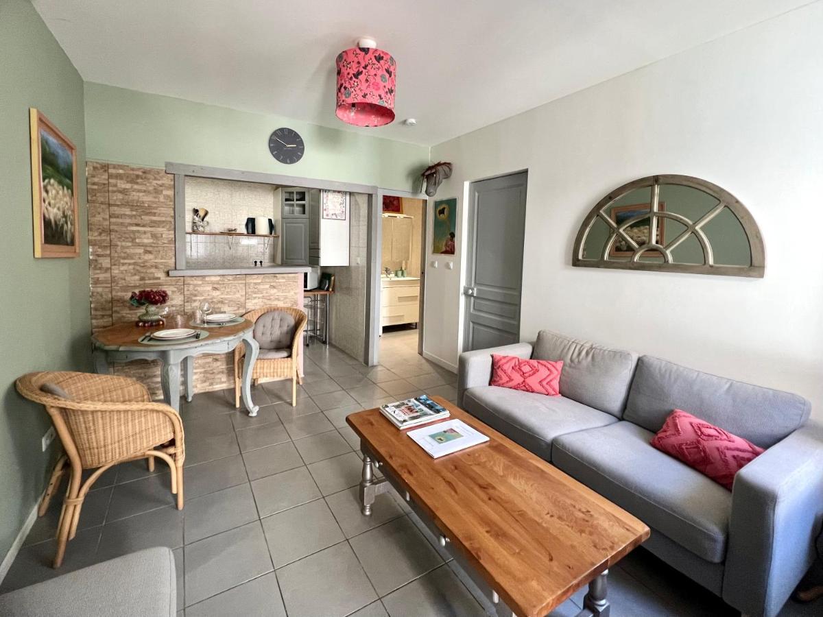 La Courette - T2 Plus Parking Gratuit Nîmes Dış mekan fotoğraf