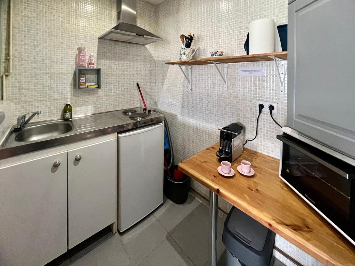La Courette - T2 Plus Parking Gratuit Nîmes Dış mekan fotoğraf